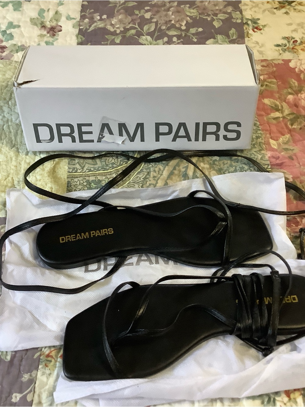 Dream Pairs Black Lace-Up Strappy Flat Sandals